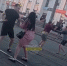 «Зачем тебе серёжки в ушах, ты что, баба?» Необычный вид 15-летнего подростка стал причиной массовой уличной драки в Нижнем Тагиле (ВИДЕО) - Между Строк