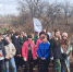 В Нижнем Тагиле школьники и студенты провели субботник в заброшенном саду Кузьмы Рудого - Между Строк