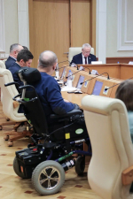 Депутаты ЗакСО обсудили вопрос о доступности для инвалидов и маломобильных граждан общественного транспорта в Екатеринбурге и Нижнем Тагиле