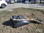 В этот день, 8 апреля 2012 года. Стало известно, что в Нижнем Тагиле каждые три дня угоняют по легковой машине, в городе начались ямочные ремонты дорог, а мэр Исаева призвала школьников и студентов выйти на субботники