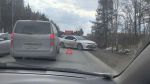 Водитель Renault Duster под Тагилом разогнался, въехал в фуру и остался без капота