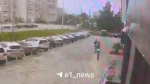Самокатчики в Екатеринбурге вскрыли несколько автомобилей в паркинге на ВИЗе