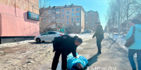 В Нижнем Тагиле мужчина умер посреди улицы в центре города - Между Строк